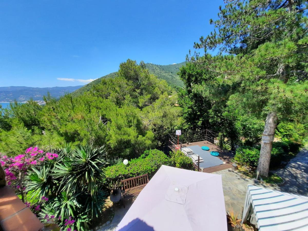 B&B LE TERRE DEL DRAGO GuestHouse Bergeggi Extérieur photo